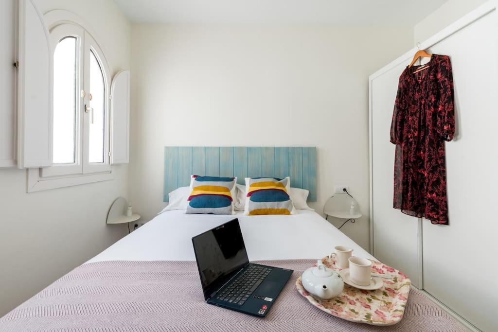 Apartamentos Rg, San Vicente 22 Séville Extérieur photo