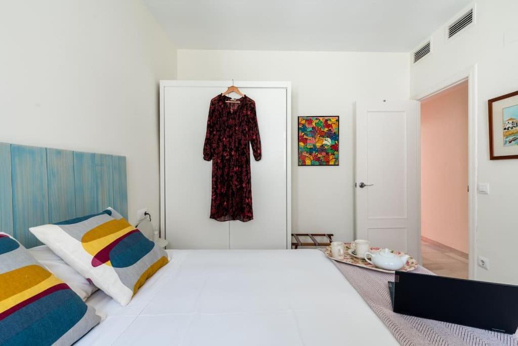 Apartamentos Rg, San Vicente 22 Séville Extérieur photo
